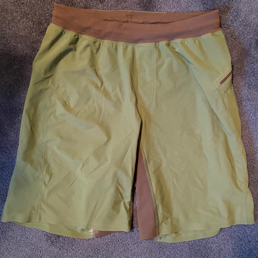 Mens LULULEMON shorts